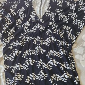 Fighting Eel Black and White Dress